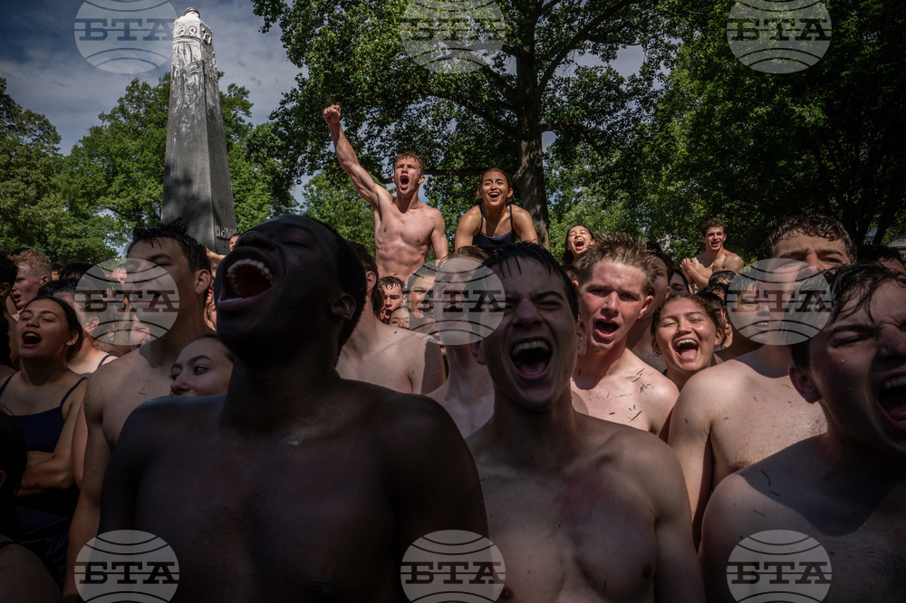 Naval Academy Herndon Monument Climb