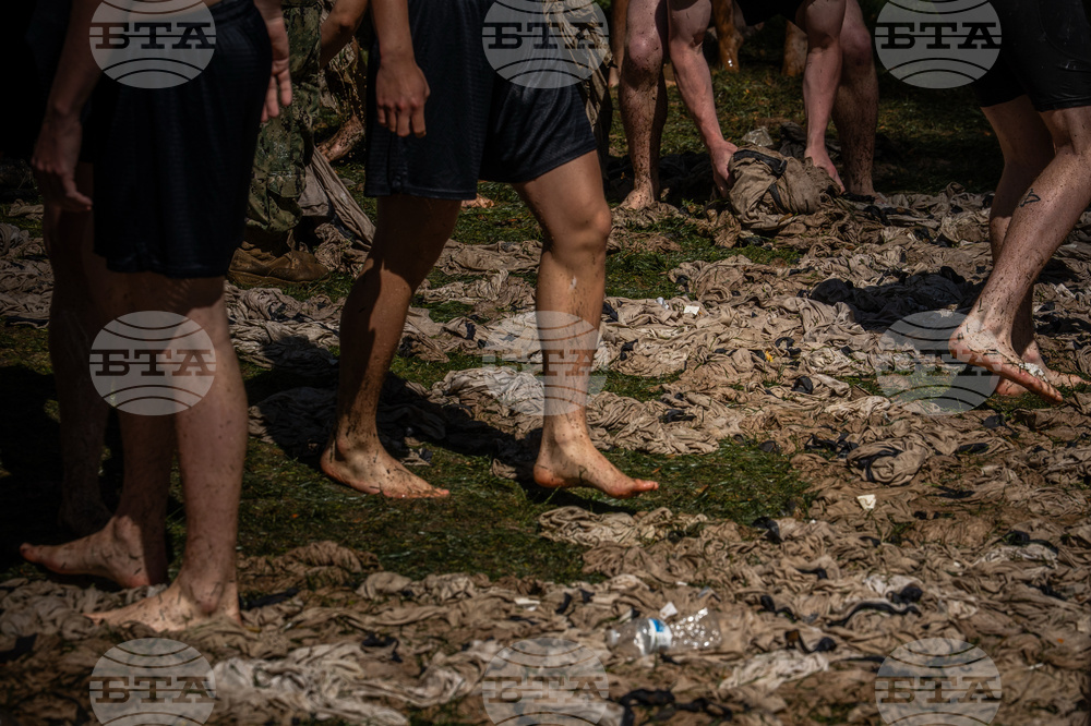 Naval Academy Herndon Monument Climb