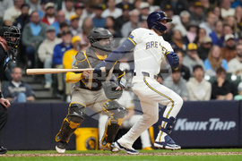 Padres Brewers Baseball