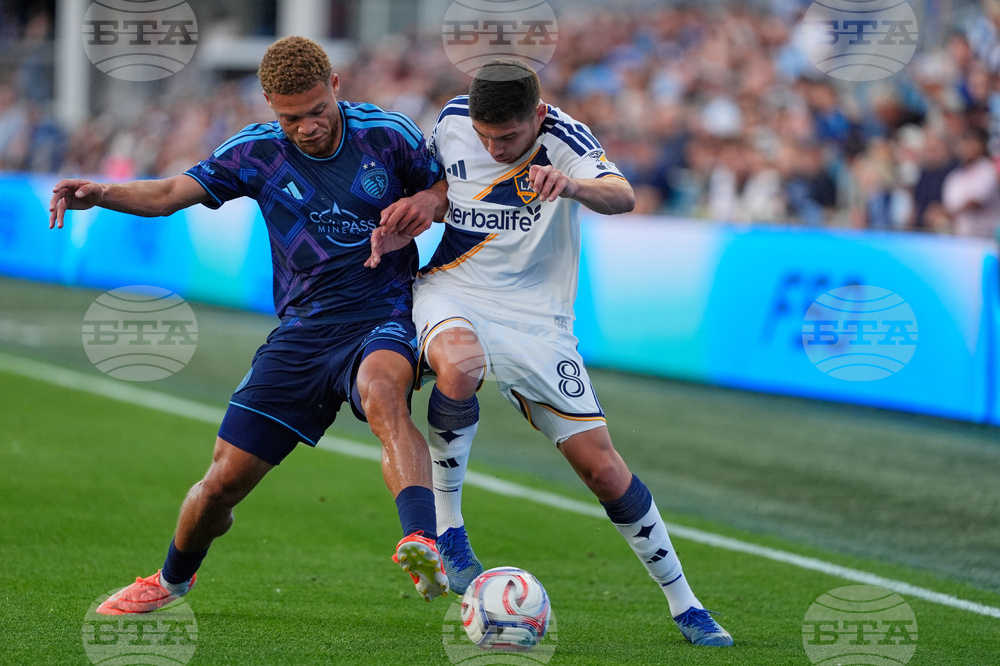 MLS Galaxy Sporting KC Soccer