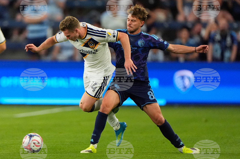 MLS Galaxy Sporting KC Soccer