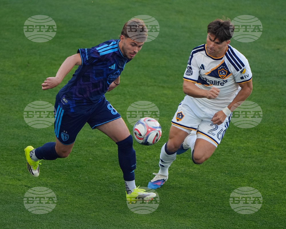 MLS Galaxy Sporting KC Soccer