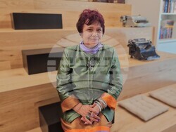 Драматургът на Народния театър – Мирела Иванов, представя новата си книга „Призоваване на поезията“, снимки – Даниел Димитров/ БТА