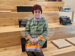 Драматургът на Народния театър – Мирела Иванов, представя новата си книга „Призоваване на поезията“, снимки – Даниел Димитров/ БТА
