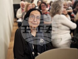 Мирела Иванова представя новата си книга „Призоваване на поезията“, снимки – Даниел Димитров/ БТА