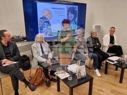 Мирела Иванова представя новата си книга „Призоваване на поезията“, снимки – Даниел Димитров/ БТА