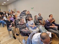 Мирела Иванова представя новата си книга „Призоваване на поезията“, снимки – Даниел Димитров/ БТА