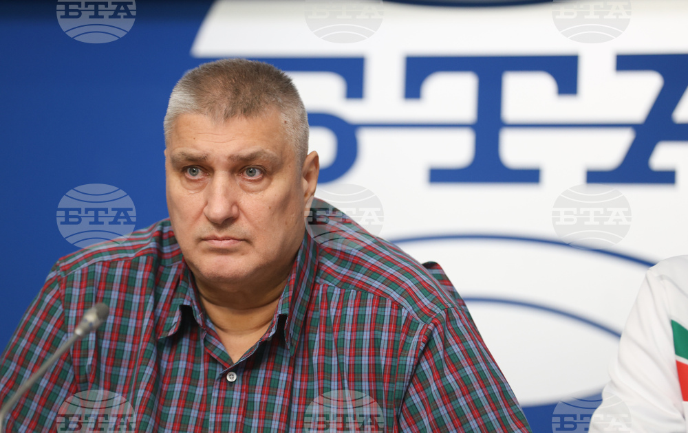 Национален пресклуб БТА  - София - плажен волейбол - пресконференция - Любомир Ганев