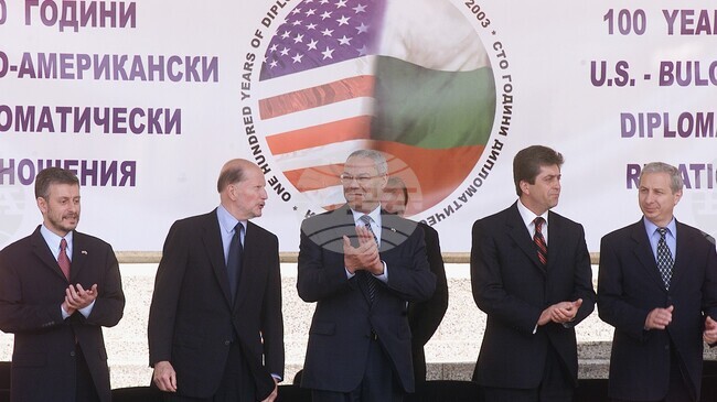 На 15 май 2003 г. държавният секретар на САЩ пристига в София за отбелязването на 100 години от установяването на дипломатически отношения между двете страни