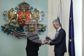 Президент - Почетни знаци - церемония