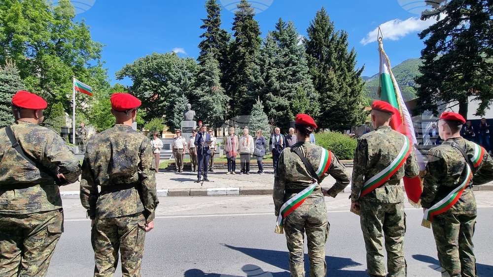 Сопот - генерал Владимир Вазов - честване