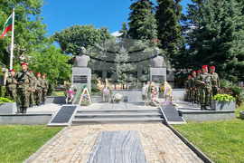 Сопот - генерал Владимир Вазов - честване