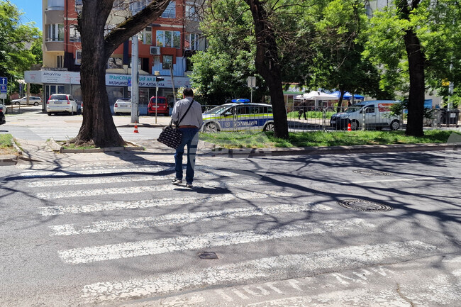 Мъж на 60 години е блъснат от автомобил на пешеходна пътека в Пловдив 