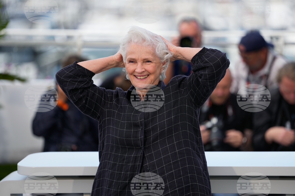 France Cannes 2026 A Woman's Life Photo Call