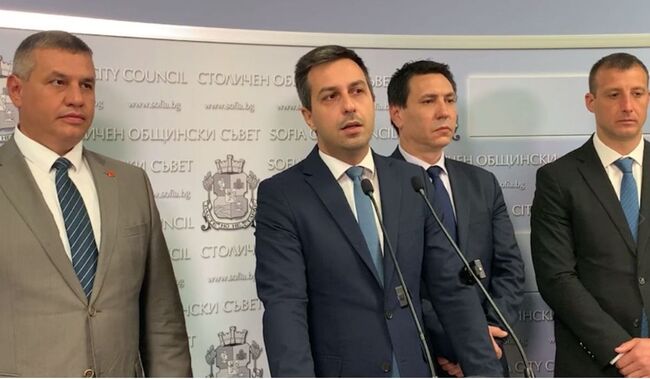 “Възраждане” настоява за възстановяване на законността по случая с Паметника на Съветската армия