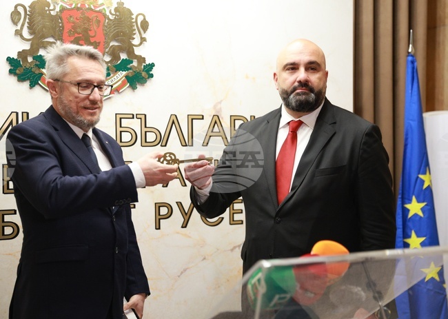 Новият областен управител на Русе Любомир Владимиров встъпи в длъжност и ще поиска цялостен одит на Областната администрация