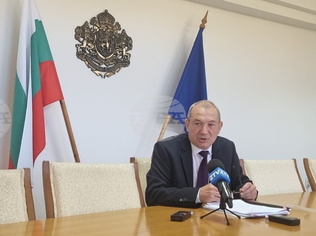 Според новия областен управител на Плевен подмяната на довеждащия водопровод трябва да се раздели от проекта за язовир „Черни Осъм“