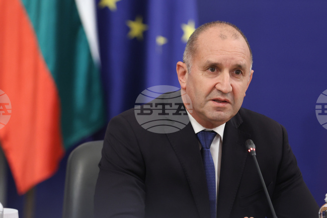 Продължаващият ръст на цените на хранителните стоки и намаляващата покупателна способност изискват мерки, каза премиерът Румен Радев