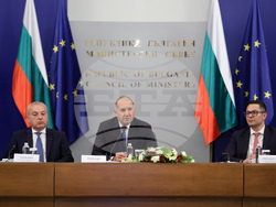 Министерски съвет  - мерки за овладяване на цените  - среща