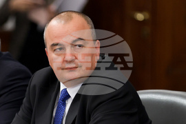Министерски съвет  - мерки за овладяване на цените  - среща - Пламен Абровски