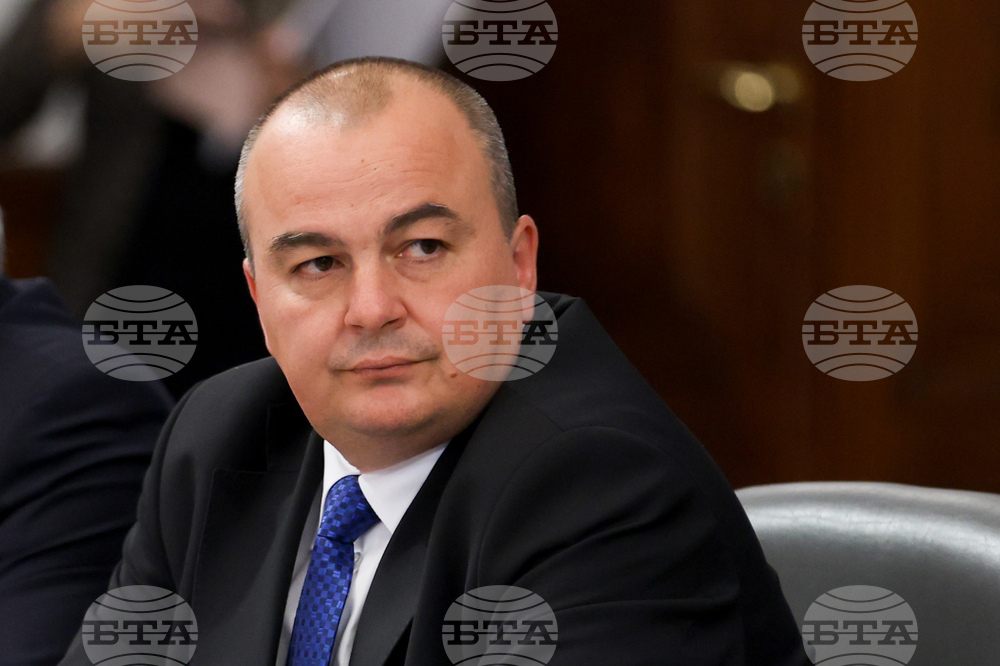 Министерски съвет  - мерки за овладяване на цените  - среща - Пламен Абровски