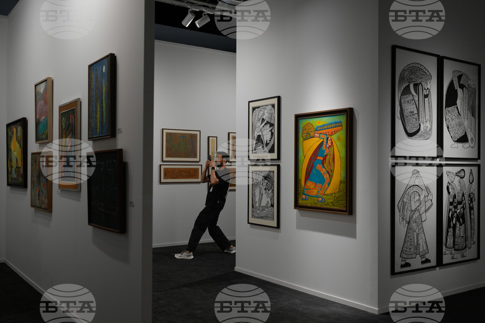 Emirates Art Dubai