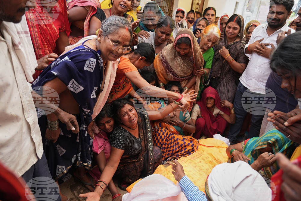 CORRECTION India Storm