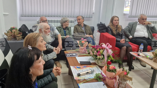 Разградски поети и творци пресъздадоха магията на словото в навечерието на 24 май