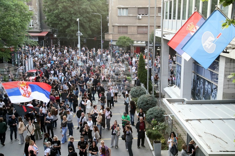 Belgrade and Nis Students Protest after Incidents Disrupt Memorial Service for Novi Sad Tragedy Victims