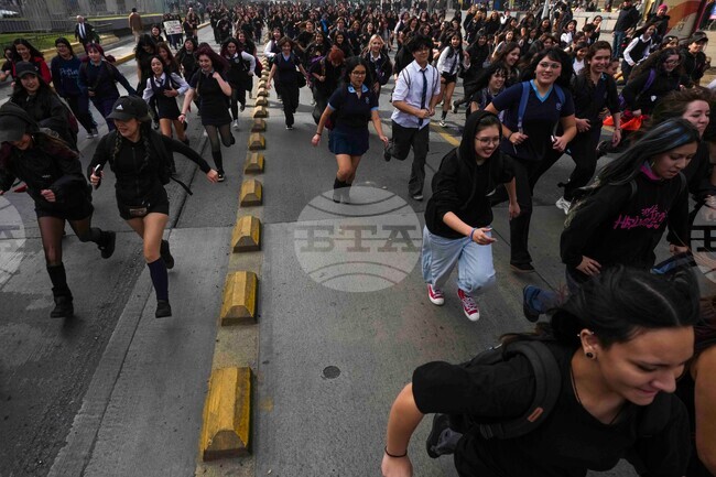 APTOPIX Chile Student Protest