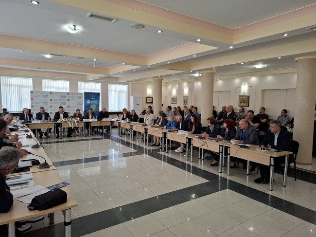Кръгла маса за предизвикателствата пред българската икономика се състоя в Стопанската академия в Свищов 