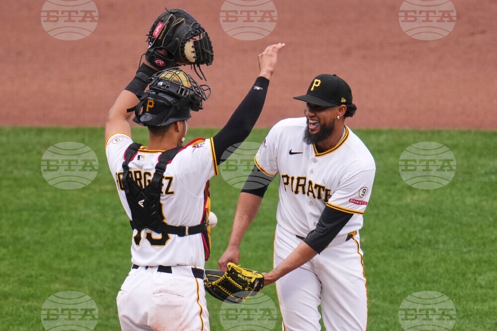 Rockies Pirates Baseball