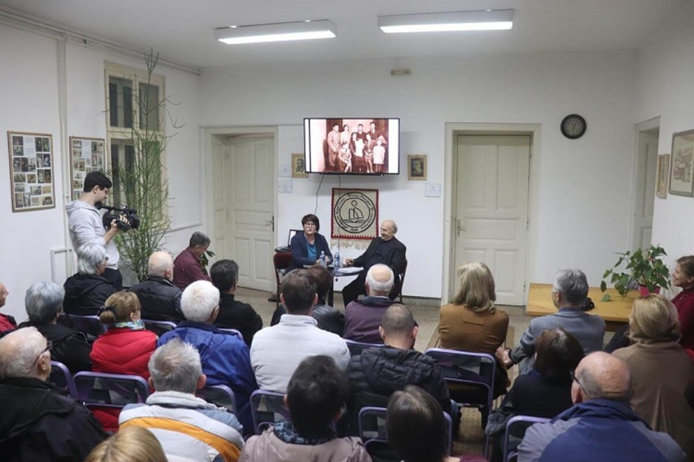 Царибродски краевед представи нови книги, посветени на обезлюдени български села