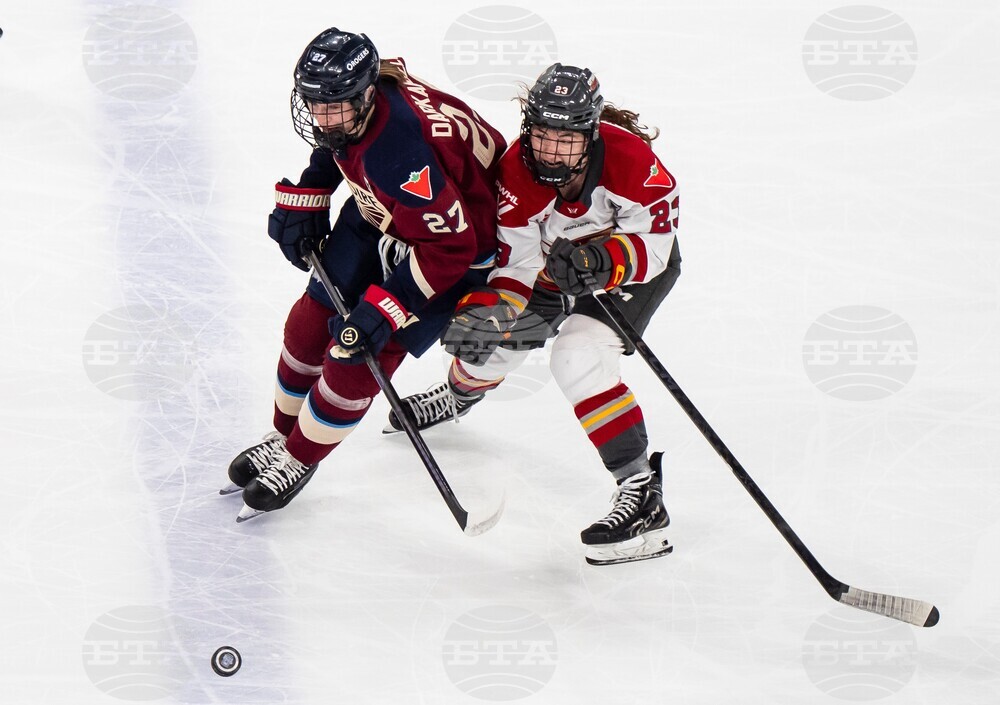 PWHL Charge Victoire Hockey