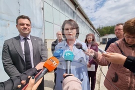 Севлиево - незаконно произведени цигари - брифинг