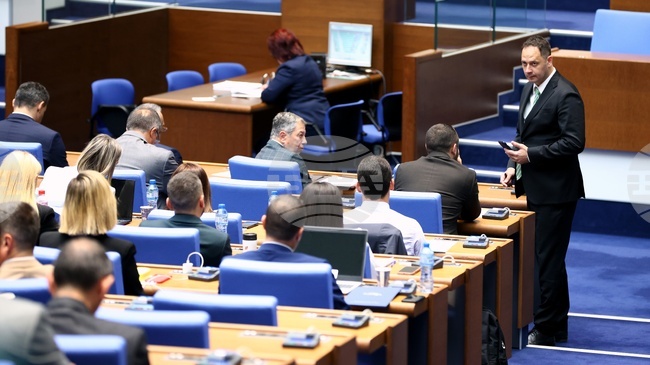 Парламентът прие на първо четене промени в Закона за насърчаване на инвестициите, свързани с преструктуриране на министерства