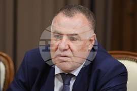Пламен Абровски - предшественици - среща