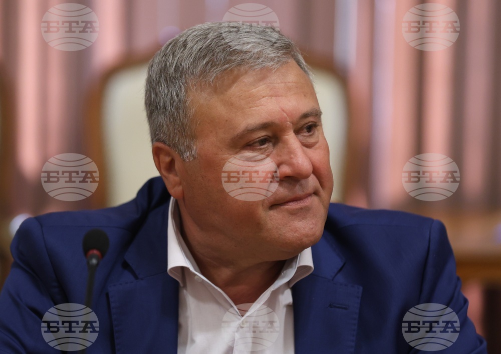 Пламен Абровски - предшественици - среща
