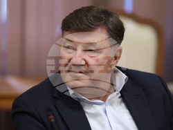 Пламен Абровски - предшественици - среща