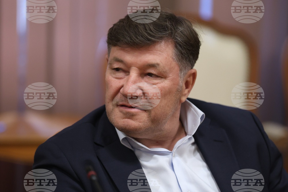 Пламен Абровски - предшественици - среща