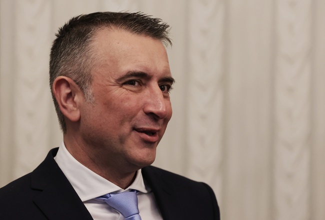 „Има такъв народ“ иска първо да получи предложенията за промени в Конституцията, преди да приемат среща по темата