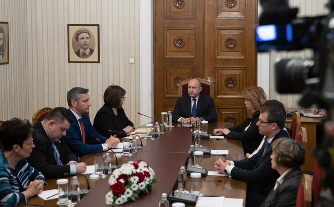 Президентът Румен Радев: Съставянето на редовно правителство ще бъде резултат от готовността на всяка парламентарно представена партия да направи компромис