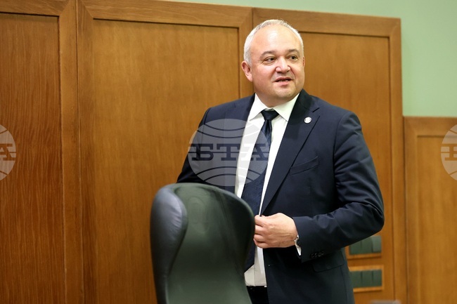 Кметове на 21 общини не са заявили правото си за ползване на системата BG-Alert и не могат да я използват, съобщи министър Иван Демерджиев 