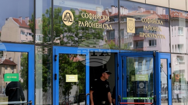 Софийската районна прокуратура обвини мъж за побой над съпругата си и закана с убийство 