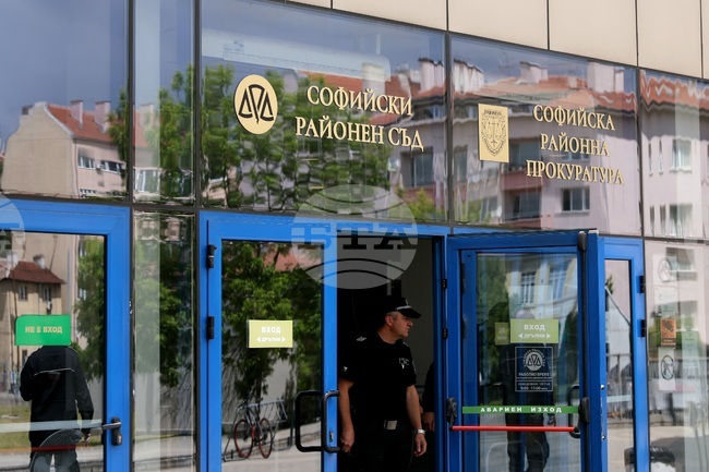 Софийската районна прокуратура обвини мъж за побой над съпругата си и закана с убийство 