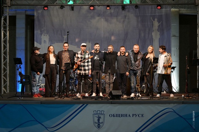 „Цветовете на джаза“ представя Ruse Jazz Syndicate: От авторски фюжън до вечния Стиви Уондър