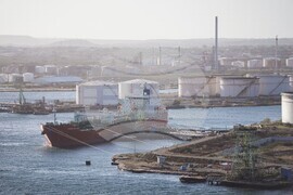 Curacao Oil