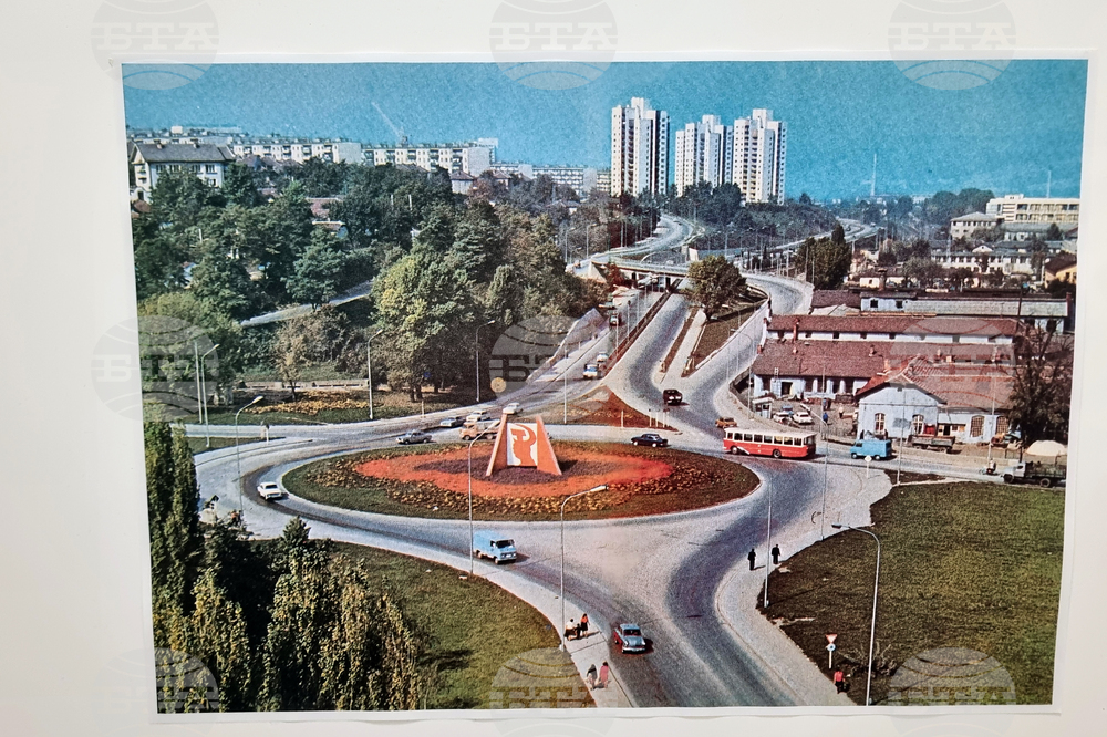 Плевен - регионална библиотека - постерна изложба