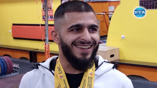 Русе посрещна трикратния европейски шампион по вдигане на тежести Ангел Русев