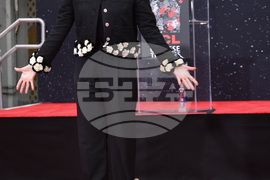 Sigourney Weaver Hand and Footprint Ceremony